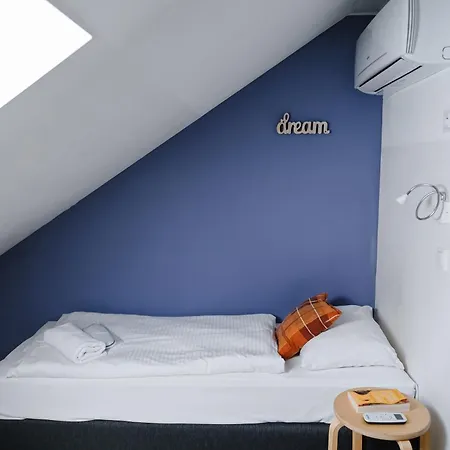 Dream بيت شباب *